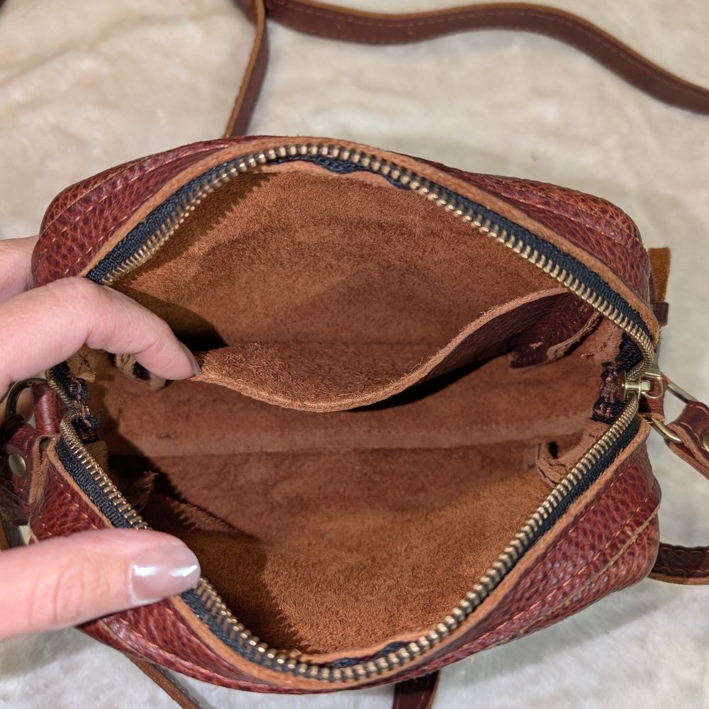 Portland Leather Brown Crossbody Bag - Picture 5 of 5